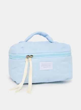 Textured Wash Bag with Zip Closure