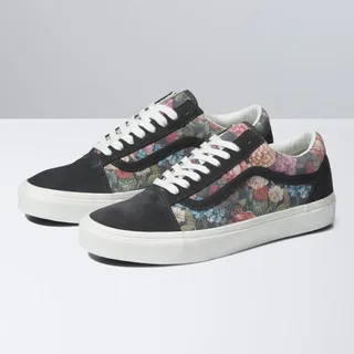 Moody Floral Old Skool