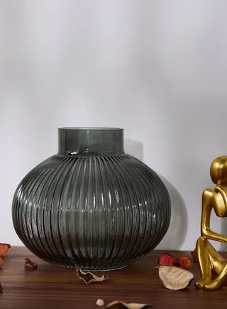 Small Nullah Glass Vase