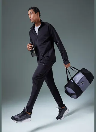Man Knitted Jogger Slim Fit