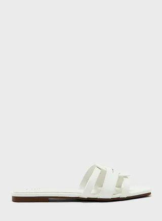 Woven Circle Detail Flat Sandal