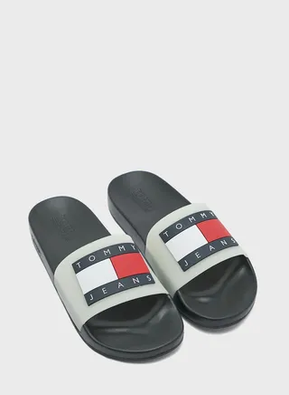 Logo Pool Slides