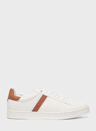 Casual Low-Top Sneakers