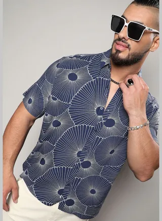 Printed Spread Collar Short Sleeve Shirt