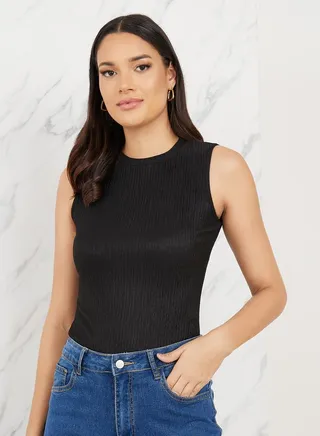 Ribbed Sleeveless Round Neck Top