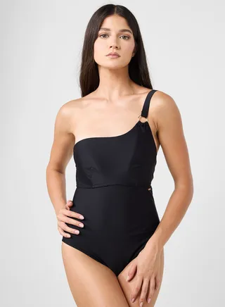 Shaping Asymetric One Piece