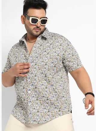 Printed Spread Collar Short Sleeve Shirt