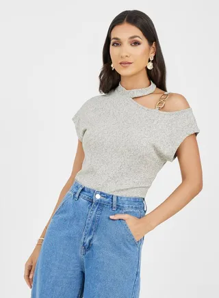 Regular Fit Cold Shoulder Solid T-shirt