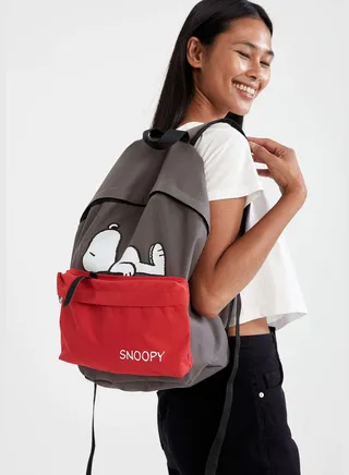 Snoopy Printed Zip On Big Backpack