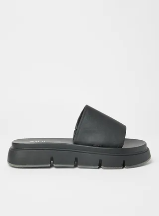 Elama Chunky Flat Sandals