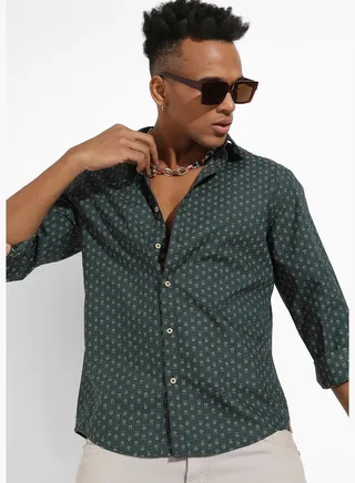 Printed Spread Collar Short Sleeve Shirt