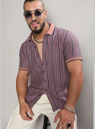 Textured Spread Collar Short Sleeve Shirt