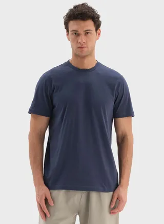 Essential Crew Neck T-Shirt