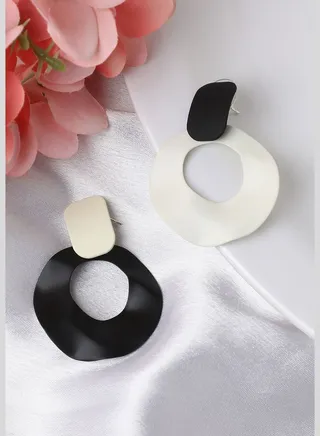 Silver Plated Designer Casual Drop Earring For Women