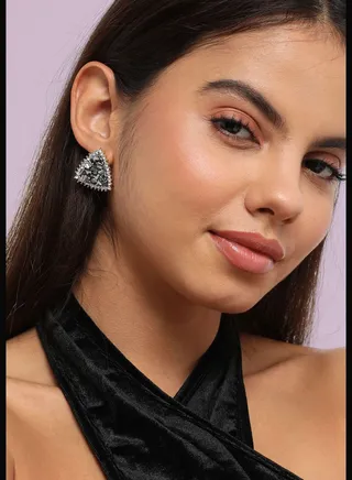 Gold Plated Designer Stone Party Wear Stud For Women