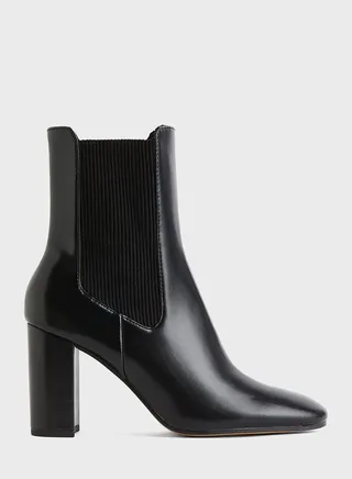 Heeled Chelsea Boots