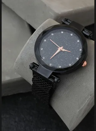 Mesh Strap Analog Watch