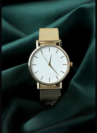 Mesh Strap Analog Watch