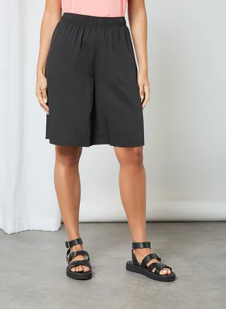 Teigen High Waist Shorts