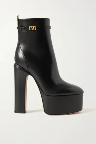 Valentino Garavani - Valentino Garavani Tan-go 155 Leather Platform Ankle Boots - Black