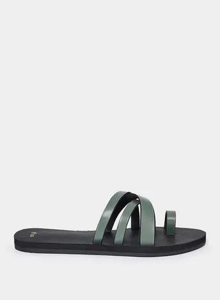 Interlocked Band Toe Loop Flat Sandals