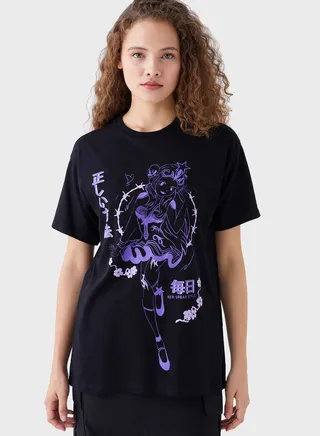 Crew Neck Graphic T-Shirt