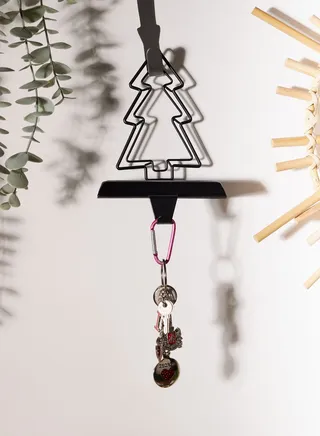 Stocking Holder- Tree - Metal