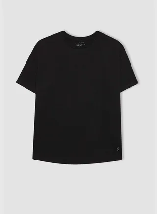 Woman Oversize Fit Crew Neck Knitted Short Sleeve T-Shirt