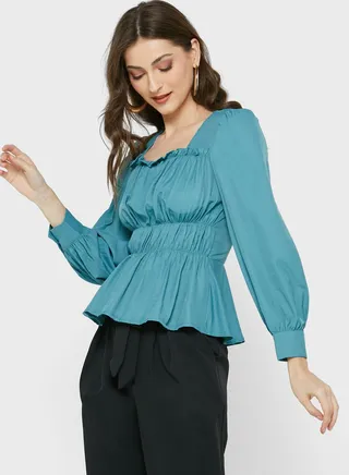 Solid Ruched Top