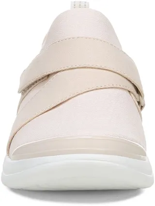 Refresh Slip-On Sneaker