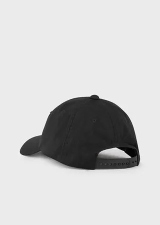 Baseball cap with embroidered oversized eagle