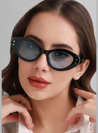 Polarized Polycarbonate Full Rim Oval Sunglass For Women