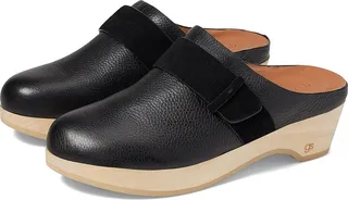 Gentle Souls by Kenneth Cole Henley Clog (Black) Women's Shoes