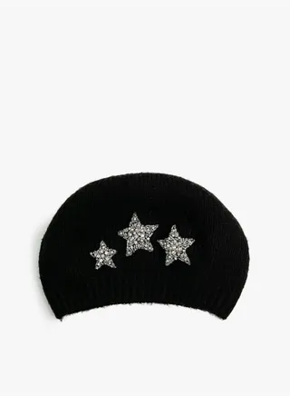 Knitted Beanie Star Embroidered