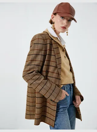 Pocket Detail Buttoned Double Breasted Blazer