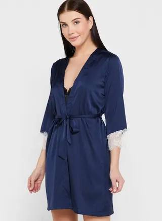 Robe With Lace Detail