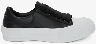 Women's Deck Lace Up Plimsoll In Black
