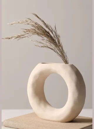 Modern Round Textured Ceramic Donut FlowerVase For Home Decor