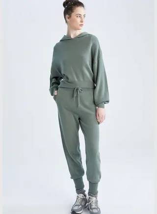 Woman Jogger Fit Tricot Trousers