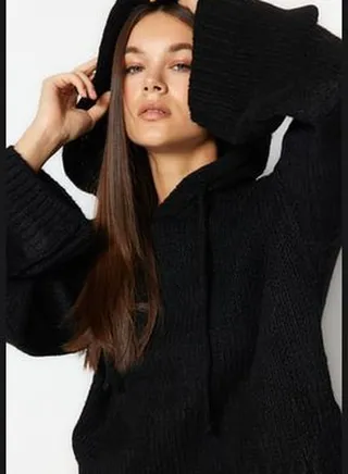 Black Crop Soft Textured Hoodie Collar Knitwear Sweater TWOAW24KZ00517