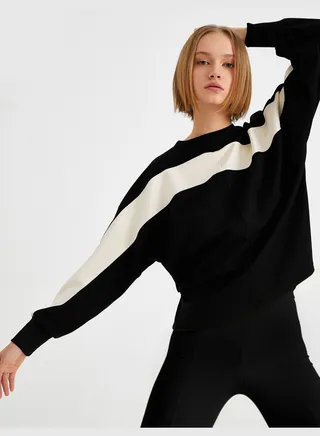 Crew Neck Long Sleeve Striped Sweatshirt