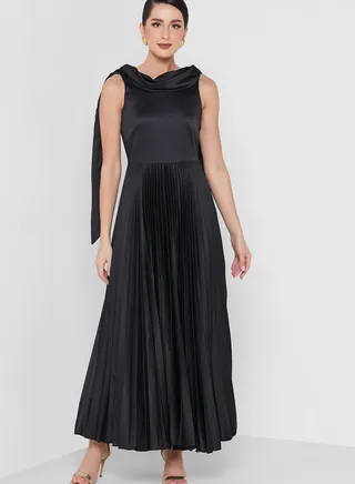 Drape Detail Pleated Dress