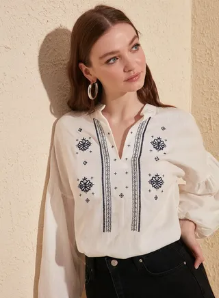 Embroidered Balloon Sleeve Top