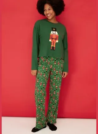 Green Christmas Themed Knitted Pajamas Set THMAW23PT00318