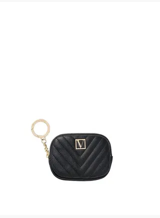 The Victoria Essential Pouch