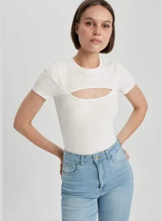 Woman Crew Neck Knitted Short Sleeve T-Shirt