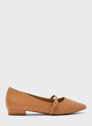 Pointed Flat Shoe