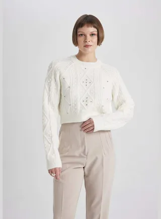 Woman Cropped Fit Crew Neck Long Sleeve Tricot Pullover