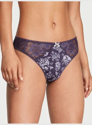 Smooth & Lace Thong Panty