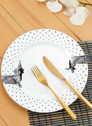 Dinner Plate Dog